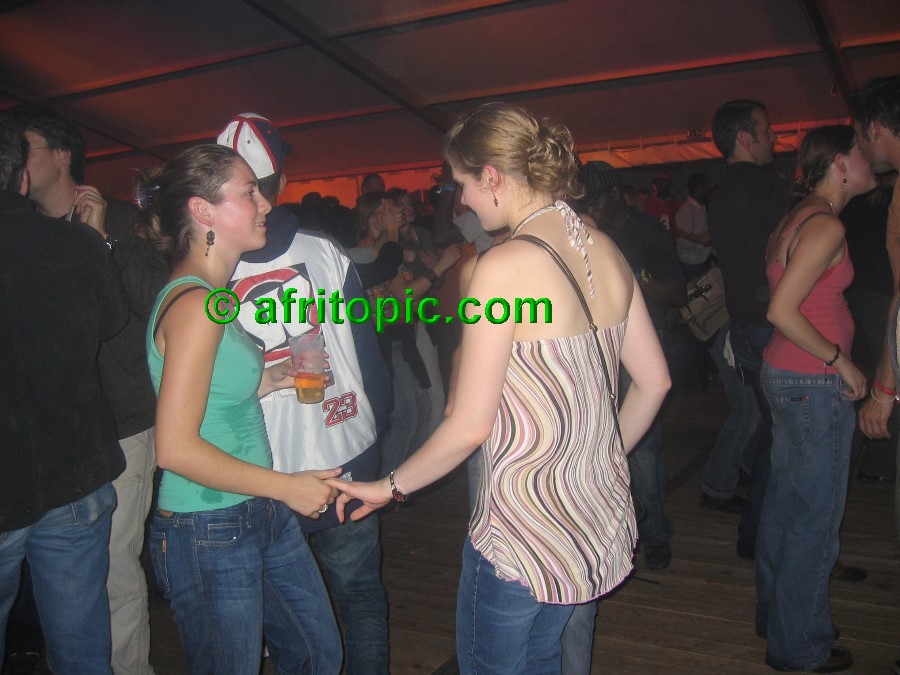 ../Images/afw2006c 623.jpg